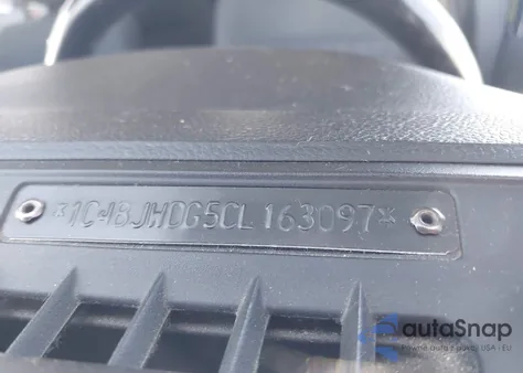 2012 Jeep Wrangler Unlimited Sport z USA, uszkodzony, nr VIN 1C4BJWDG5CL163097